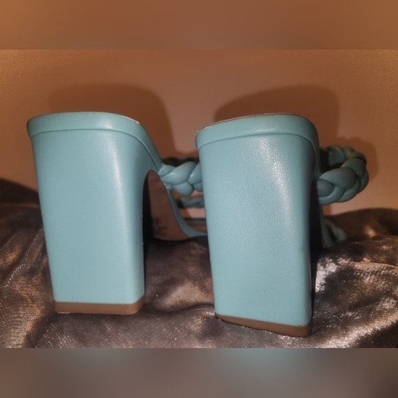 Soda Blue Braided Chunky Heel Square Toe Womens US Size 8.5 - Picture 7 of 8